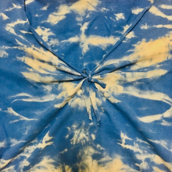 Tie dye fringe shirt - Picture 3 of 3